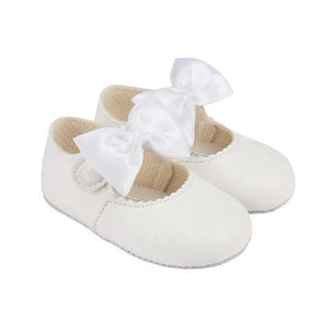 Spanish Style Baby Girls White Baypod Pram Bow Shoes B750