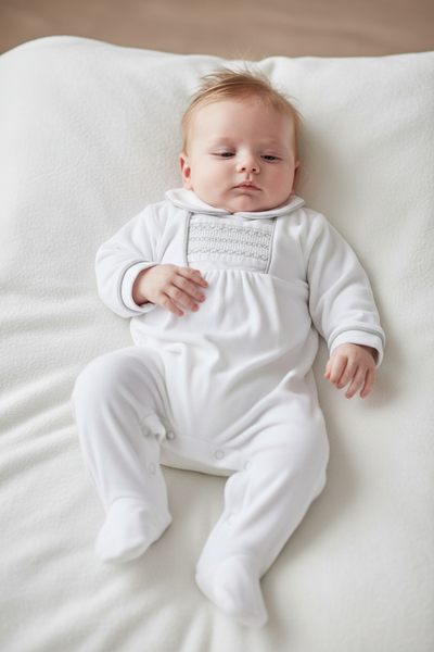 Spanish Unisex Baby White Smocked Velour Sleepsuit/Babygrow ~ 3-6m
