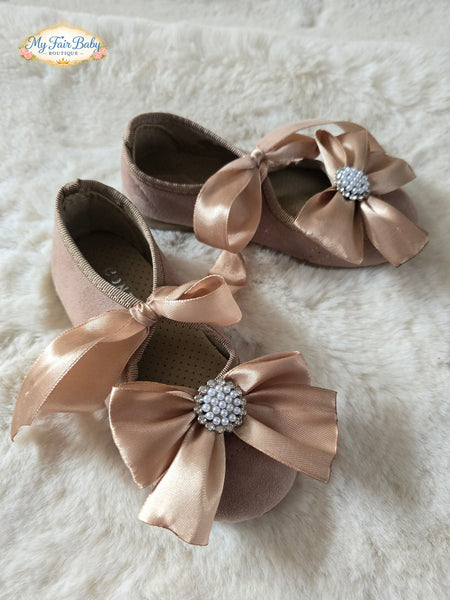 Spanish Girls Camel Suede Bow & Charm Shoes