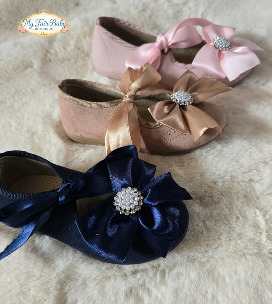 Spanish Girls Navy Suede Bow & Charm Shoes