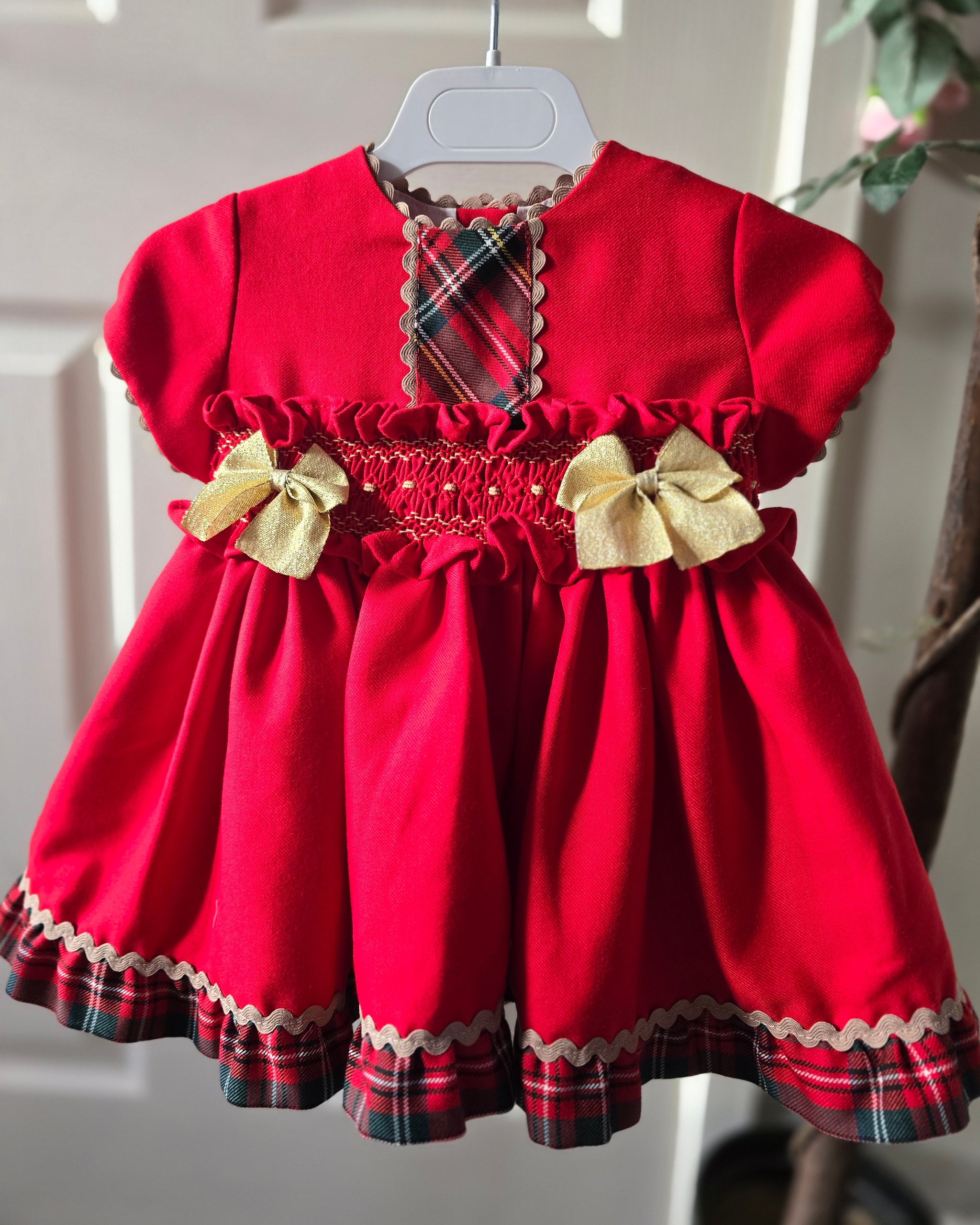 Sonata Infantil Spanish Baby Girls Red Smocked Christmas Dress – My Fair Baby Boutique