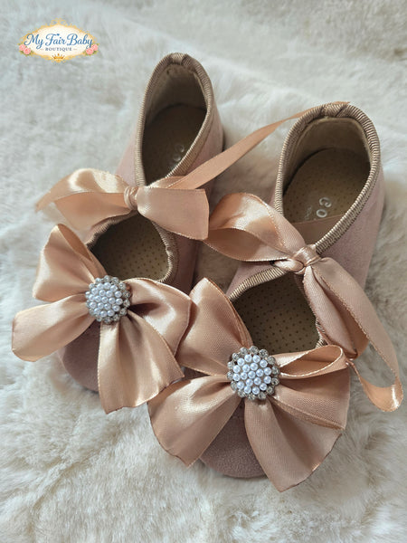 Spanish Girls Camel Suede Bow & Charm Shoes