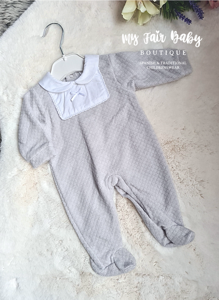 Traditional Unisex Baby Grey Velour Sleepsuit/Babygrow - 9m
