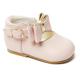 Spanish Style Girls Pink/Gold Bow Walking Shoes